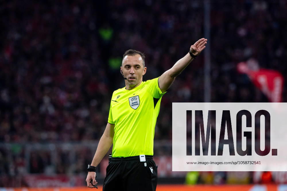 Referee Joao Pinheiro Portugal , GER, FC Bayern Muenchen vs SK Slovan Bratislava, Football, UEFA Champions League, Matchday 8, Season 2024 2025, 29 01 2025 GER, FC Bayern Muenchen vs SK Slovan Bratislava, Football, UEFA Champions League, Matchday 8, Season 2024 2025, 29 01 2025 Muenchen