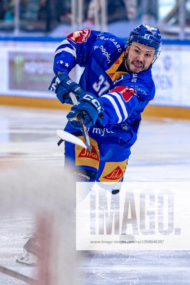 Completion of Elia Riva 37 EV Zug 14 02 2025 National League, Regular Season, Ice Hockey, Bossard Arena, Zug EV Zug SC Rapperswil Jona Lakers Image of