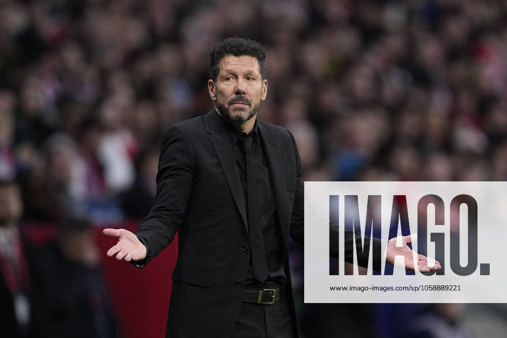 Diego Pablo Simeone, head coach of Atletico de Madrid, gestures during the Spanish League, LaLiga EA Sports, football match played between Atletico de Madrid and RC Celta de Vigo at Riyadh Air Metropolitano stadium on February 15, 2025, in Madrid, Spain. Madrid SPAIN - ZUMAa181 20250215_zaa_a181_195