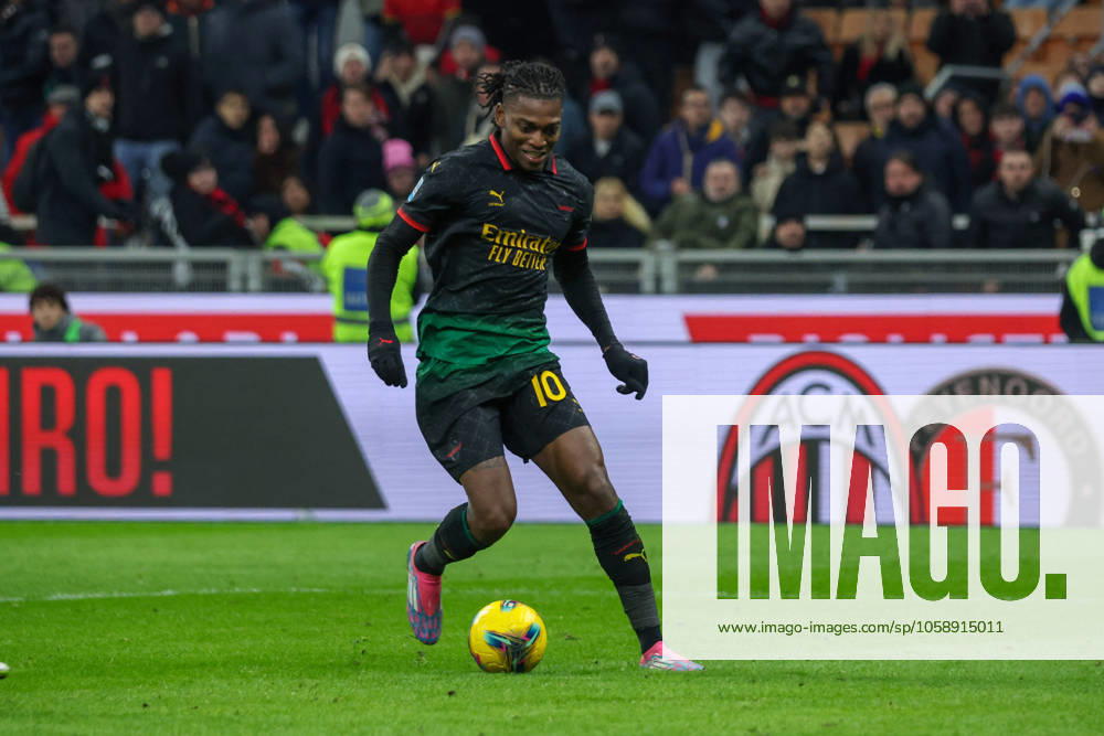 CALCIO - Serie A - AC Milan vs Hellas Verona FC Serie A, Day 25, Milano, Stadio Giuseppe Meazza, Milan - Hellas Verona, in the photo: Rafael Leao during AC Milan vs Hellas Verona FC, Italian soccer Serie A match in Milan, Italy, February 15 2025 Milan Italy