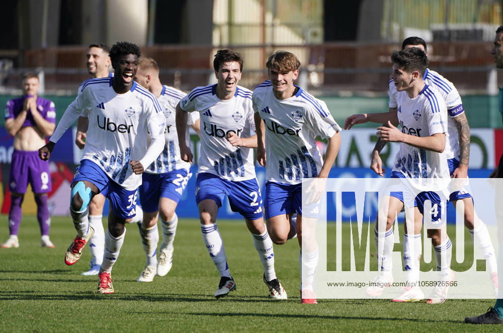 Comos Nico Paz celebrates after scoring the goal of 0-2 during the Serie A soccer match between Fiorentina and Como at the Artemio Franchi stadium in Florence, center of Italy - Sunday, February 16, 2025. - Soccer