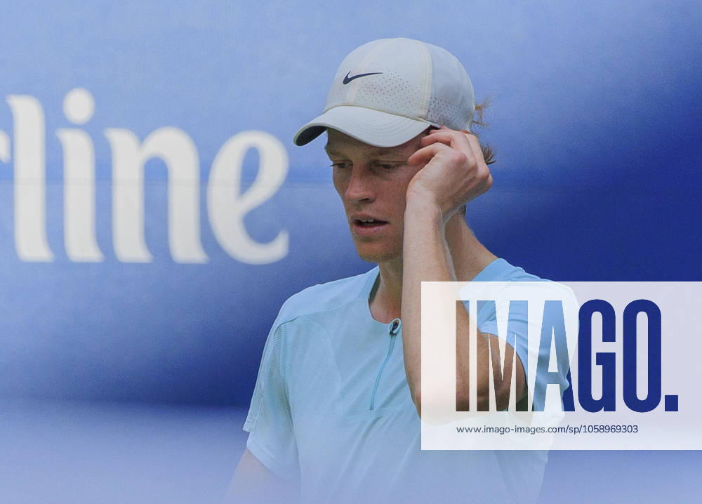 Jannik Sinner accepts a three-month anti-doping ban. FILE PHOTO: Jannik Sinner during Day 6 of the 2023 US Open held at the USTA Billie Jean King National Tennis Center on Friday September 1, 2023 in the Flushing neighborhood of the Queens borough of New York City. Jannik Sinner defeats Stan Wawrinka on Day 6 of the 2023 U.S. Open Tennis. JAVIER ROJAS PI Flushing Meadows USA - ZUMAp124 20250216_zaa_p124_004