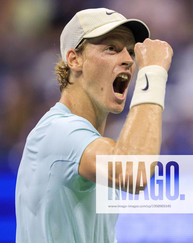 Jannik Sinner accepts a three-month anti-doping ban. FILE PHOTO: Jannik Sinner wins a set during Day 8 of the 2023 US Open held at the USTA Billie Jean King National Tennis Center on Monday September 4, 2023 in the Flushing neighborhood of the Queens borough of New York City. Alexander Zverev defeats Jannik Sinner on Day 8 of the 2023 U.S. Open Tennis. JAVIER ROJAS PI Flushing Meadows USA - ZUMAp124 20250216_zaa_p124_005