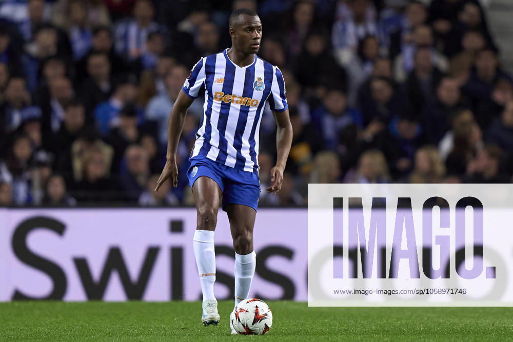 FC Porto v AS Roma - UEFA Europa League 2024 25 League Knockout Play-off First Leg Tiago Djalo of FC Porto is in action during the UEFA Europa League Knockout phase play-offs 1st leg match between FC Porto and AS Roma at Estadio Do Dragao in Porto, Portugal, on February 13, 2025. UEFA Europa League Knockout phase play-offs1st leg match between FC porto and AS Roma at Estadio Do Dragao in Porto, Portugal, o Porto Portugal