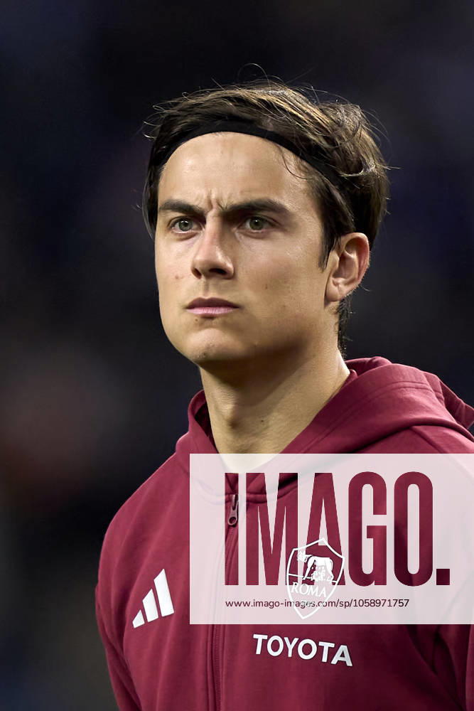 FC Porto v AS Roma - UEFA Europa League 2024 25 League Knockout Play-off First Leg Paulo Dybala of AS Roma looks on before the UEFA Europa League Knockout phase play-offs 1st leg match between FC Porto and AS Roma at Estadio Do Dragao in Porto, Portugal, on February 13, 2025. UEFA Europa League Knockout phase play-offs1st leg match between FC porto and AS Roma at Estadio Do Dragao in Porto, Portugal, o Porto Portugal