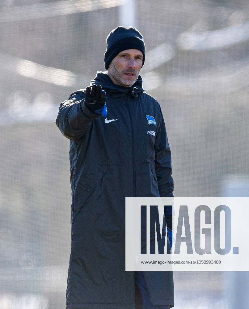 Soccer, Men, Season 2024 25, 2 Bundesliga, Hertha BSC, Training, Coach Stefan Leitl Hertha BSC , 18 02 2025,