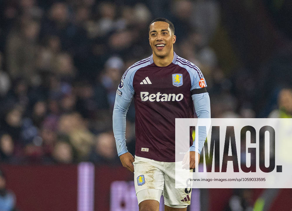 Football - FA Premier League - Aston Villa FC v Liverpool FC BIRMINGHAM, ENGLAND - Wednesday, February 19, 2025: Aston Villa s Youri Tielemans celebrates after scoring his side s first equalising goal during the FA Premier League match between Aston Villa FC and Liverpool FC at Villa Park. (Photo by David Rawcliffe Propaganda) BIRMINGHAM Villa Park WEST MIDLANDS ENGLAND