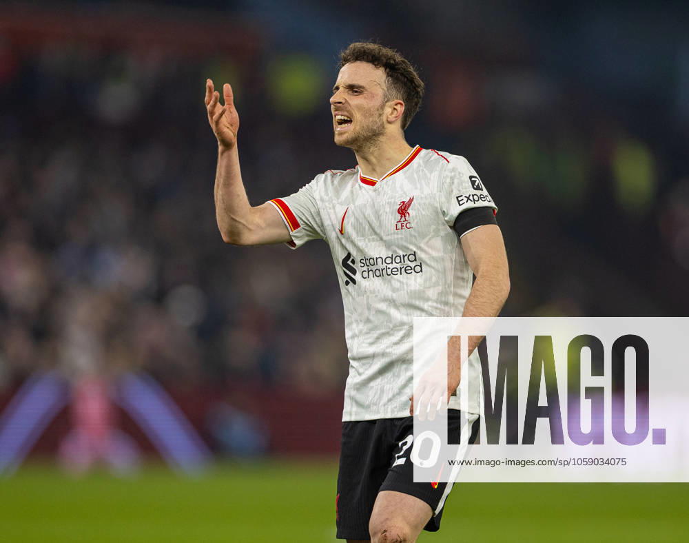 Football - FA Premier League - Aston Villa FC v Liverpool FC BIRMINGHAM, ENGLAND - Wednesday, February 19, 2025: Liverpool s Diogo Jota during the FA Premier League match between Aston Villa FC and Liverpool FC at Villa Park. (Photo by David Rawcliffe Propaganda) BIRMINGHAM Villa Park WEST MIDLANDS ENGLAND