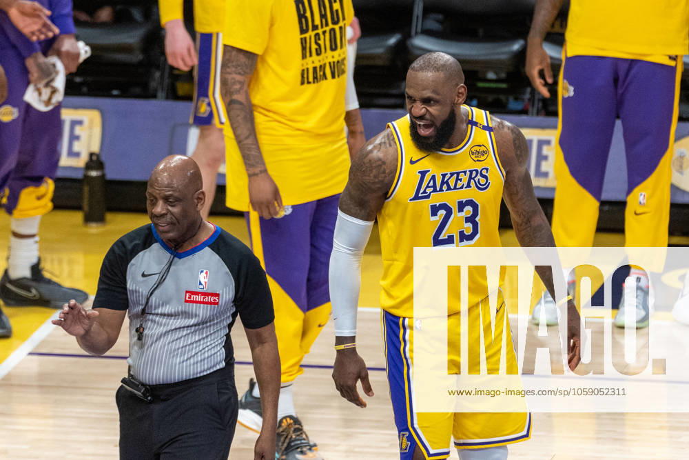 Los Angeles Lakers LeBron James 23 yells at a referee during an NBA, Basketball Herren, USA basketball game against the Charlotte Hornets at Crypto.com Arena. Final Score : Hornets 100: 97 Lakers Los Angeles United States - ZUMAs197 20250219_aaa_s197_317