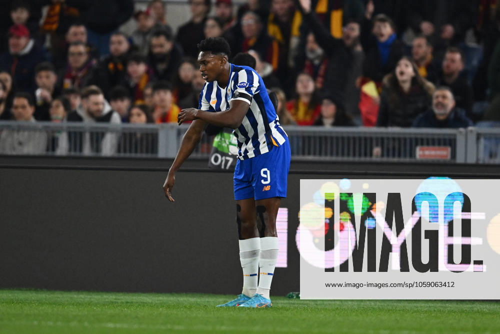 CALCIO - UEFA Europa League - AS Roma vs FC Porto Samu Omorodion of F.C. Porto celebrates after scoring the goal to make it 0-1 during the 2024 25 UEFA Europa League knockout play-off second leg match between A.S. Roma and F.C. Porto at Olympic Stadium on February 20, 2025 in Rome, Italy. Rome Italy