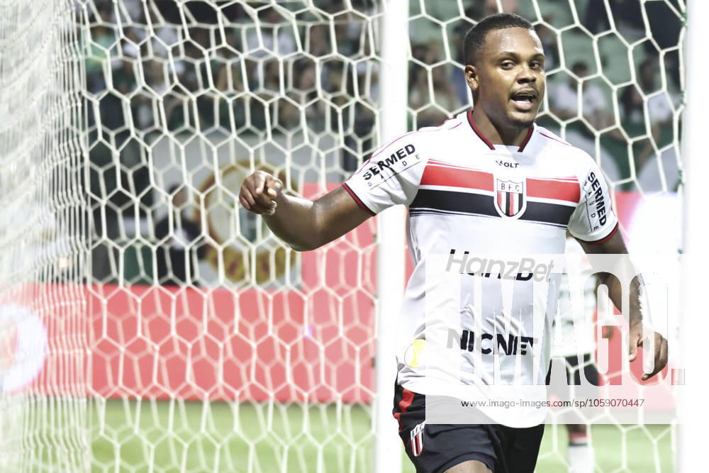 Match between Palmeiras and Botafogo SP for the Sao Paulo championship Sao paulo (sp), 20 02 2025 - paulistao palmeiras vs botagogo sp alexandre de jesus of botafogo sp scores and celebrates his goal in a match between palmeiras vs botafogo sp, valid for the 11th round of the 2025 paulista football championship, on the night of this tuesday, february 20, 2025, at allianz parque, in sao paulo-sp (Foto: Leco Viana Thenews2 imago images) SPO