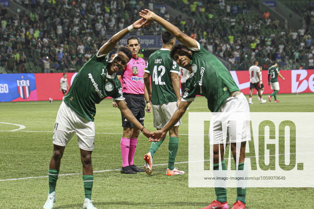 Match between Palmeiras and Botafogo SP for the Sao Paulo championship Sao paulo (sp), 20 02 2025 - paulistao palmeiras vs botagogo sp luighi from palmeiras scores and celebrates his goal in the match between palmeiras and botafogo sp, valid for the 11th round of the 2025 paulista football championship, on the night of this tuesday, february 20, 2025, at allianz parque, in sao paulo-sp (Foto: Leco Viana Thenews2 imago images) SPO
