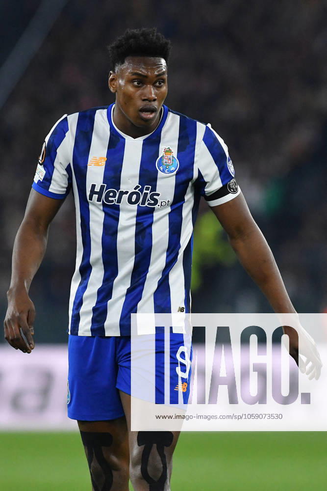 CALCIO - UEFA Europa League - AS Roma vs FC Porto Samu Omorodion of FC Porto during the Europa League Knockout phase play-offs 2nd leg match between AS Roma v FC Porto at Olympic stadium, Mattia Vian during AS Roma vs FC Porto, Football Europa League match in Rome, Italy, February 20 2025 Rome Italy