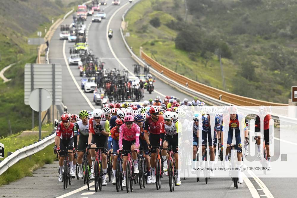 2025 Volta Algarve cycling race - Stage 3 TAVIRA, PORTUGAL - FEBRUARY 21 : illustration picture of the peloton during stage 3 of the 51th edition of the Volta Algarve cycling race, with start in Vila Real Santo Antonio and finish in Tavira on February 21, 2025 in Tavira, Portugal, 21 02 2025 ( Motordriver Kenny Verfaillie - Tavira Portugal