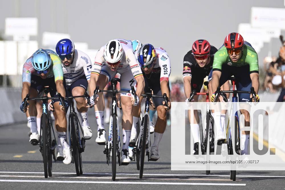 UAE Tour 2025 - Stage 5 DUBAI, UNITED ARAB EMIRATES - FEBRUARY 20 : Merlier Tim (BEL) of Soudal Quick-Step wins, Malucelli Matteo (ITA) of XDS Astana Team, Milan Jonathan (ITA) of Lidl-Trek, Welsford Sam (AUS) of Red Bull - Bora - Hansgrohe, Kogut Oded (ISR) of Israel - Premier Tech during Stage 5 of the UAE Tour 2025 cycling race with start in American University in Dubai and finish in Hamdan Bin Mohammed Smart University (160 km) on February 20, 2025 in Dubai, United Arab Emirates, 20 02 2025 Dubai United Arab Emirates