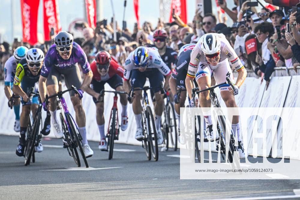 UAE Tour 2025 - Stage 6 ABU DHABI , UNITED ARAB EMIRATES - FEBRUARY 22 : Merlier Tim (BEL) of Soudal Quick-Step in the final sprint during Stage 6 of the UAE Tour 2025 cycling race with start in Abu Dhabi Cycling Club and finish in Abu Dhabi Breakwater (165 km) on February 22, 2025 in Abu Dhabi , United Arab Emirates, 22 02 2025 Abu Dhabi United Arab Emirates