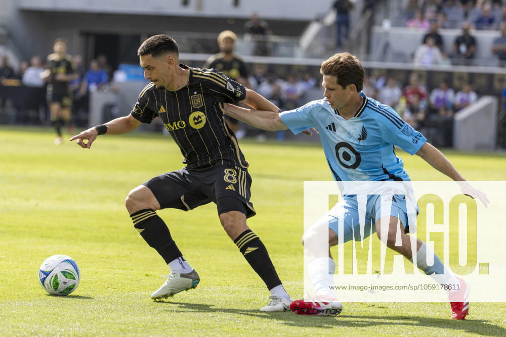 Los Angeles FC s Marky Delgado 8 and Minnesota United s Wil Trapp 20 vie for the ball during an MLS, Fussball Herren, USA soccer match at BMO Stadium. Final score; Los Angeles FC 1:0 Minnesota United FC Los Angeles United States - ZUMAs197 20250222_aaa_s197_321