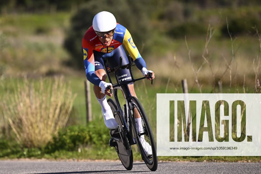 2025 Volta Algarve cycling race - Stage 5 MALHAO, PORTUGAL - FEBRUARY 23 : Verona Carlos (ESP) of Lidl-Trek during stage 5, an individual time trial, of the 51th edition of the Volta Algarve cycling race, with start in Salir and finish in Malhao on February 23, 2025 in Malhao, Portugal, 23 02 2025 ( Motordriver Kenny Verfaillie - Malhao Portugal
