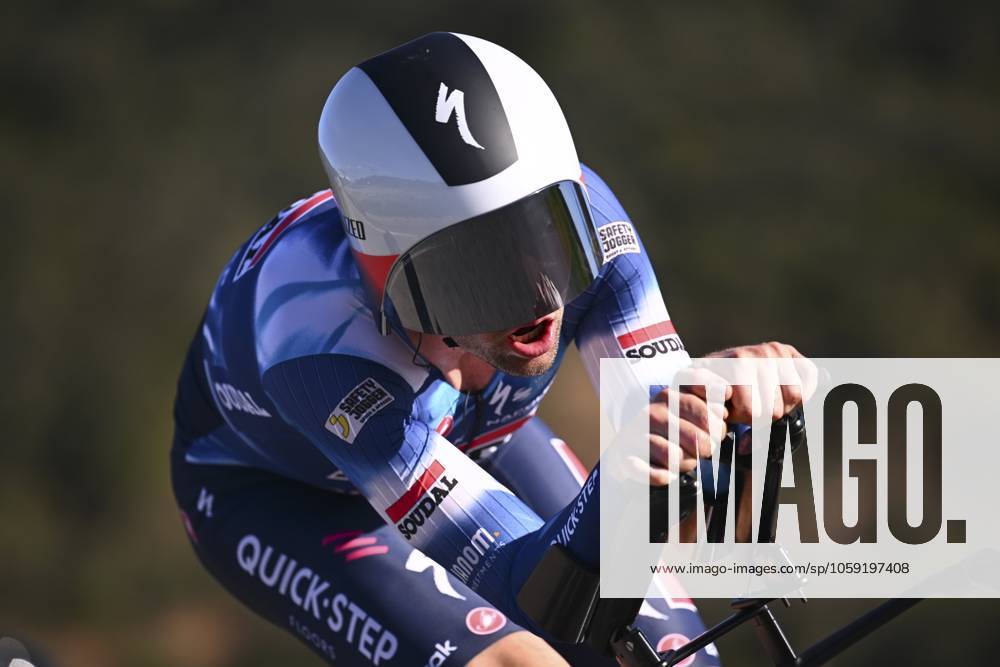 2025 Volta Algarve cycling race - Stage 5 MALHAO, PORTUGAL - FEBRUARY 23 : Schachmann Maximilian (GER) of Soudal Quick-Step during stage 5, an individual time trial, of the 51th edition of the Volta Algarve cycling race, with start in Salir and finish in Malhao on February 23, 2025 in Malhao, Portugal, 23 02 2025 ( Motordriver Kenny Verfaillie - Malhao Portugal