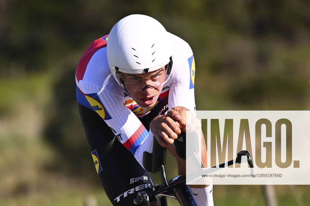 2025 Volta Algarve cycling race - Stage 5 MALHAO, PORTUGAL - FEBRUARY 23 : Vacek Mathias (CZE) of Lidl-Trek during stage 5, an individual time trial, of the 51th edition of the Volta Algarve cycling race, with start in Salir and finish in Malhao on February 23, 2025 in Malhao, Portugal, 23 02 2025 ( Motordriver Kenny Verfaillie - Malhao Portugal