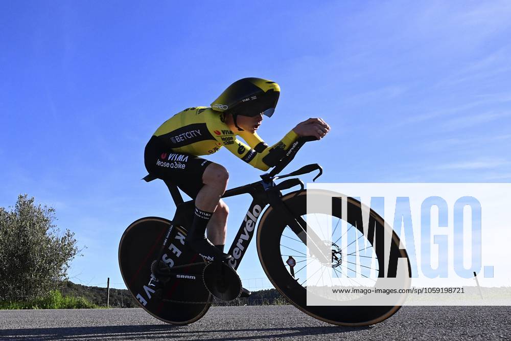 2025 Volta Algarve cycling race - Stage 5 MALHAO, PORTUGAL - FEBRUARY 23 : Vingegaard Jonas (DEN) of Team Visma I Lease a Bike during stage 5, an individual time trial, of the 51th edition of the Volta Algarve cycling race, with start in Salir and finish in Malhao on February 23, 2025 in Malhao, Portugal, 23 02 2025 ( Motordriver Kenny Verfaillie - Malhao Portugal