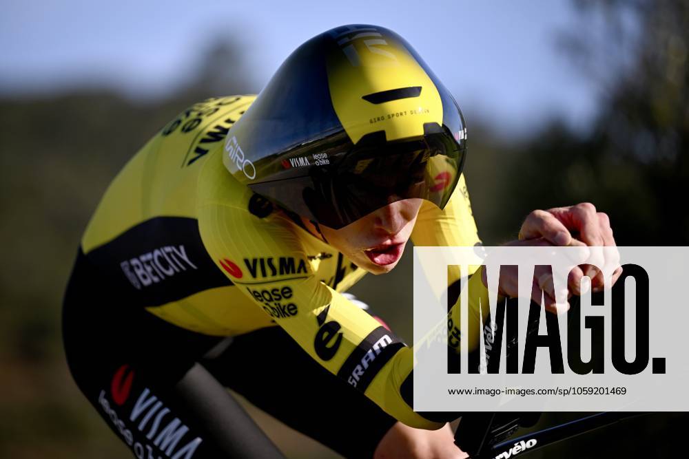 2025 Volta Algarve cycling race - Stage 5 MALHAO, PORTUGAL - FEBRUARY 23 : Vingegaard Jonas (DEN) of Team Visma I Lease a Bike during stage 5, an individual time trial, of the 51th edition of the Volta Algarve cycling race, with start in Salir and finish in Malhao on February 23, 2025 in Malhao, Portugal, 23 02 2025 ( Motordriver Kenny Verfaillie - Malhao Portugal