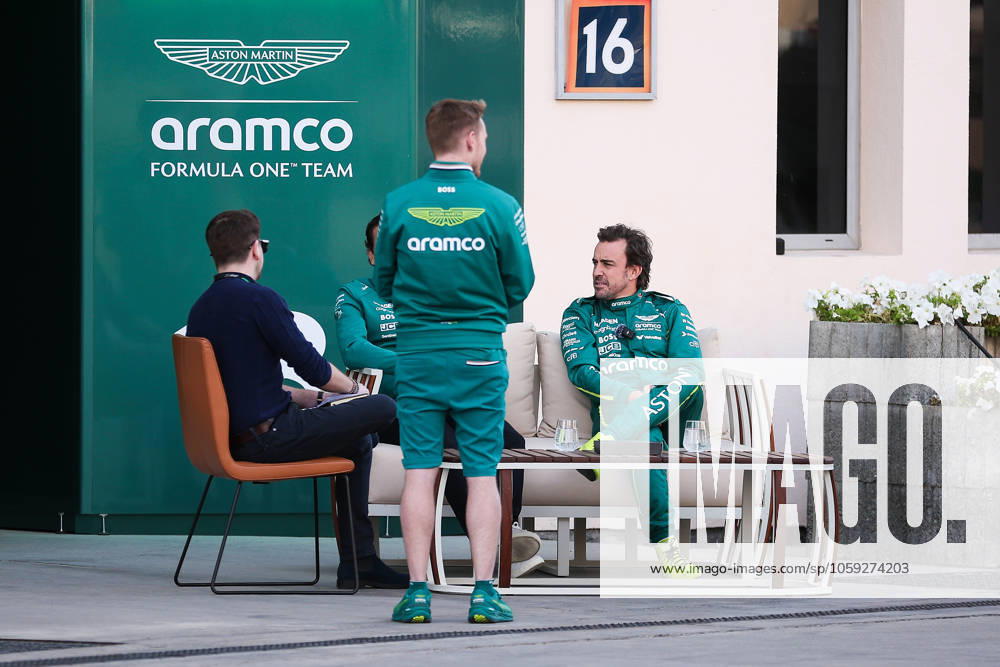 F1 - PRE-SEASON TESTING 2025 - BAHRAIN ALONSO Fernando (spa), Aston Martin F1 Team AMR25, portrait during the Formula 1 Aramco pre-season testing 2025 of the 2025 FIA Formula One World Championship, WM, Weltmeisterschaft from February 26 to 28, 2025 on the Bahrain International Circuit, in Sakhir, Bahrain - SakhirBahrain