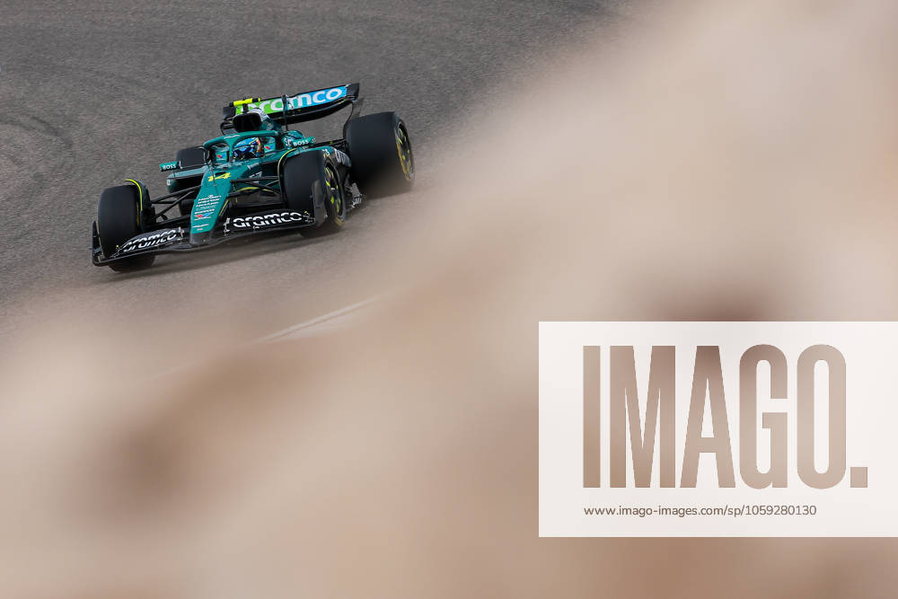 F1 - PRE-SEASON TESTING 2025 - BAHRAIN 14 ALONSO Fernando (spa), Aston Martin F1 Team AMR24, action during the Formula 1 Aramco pre-season testing 2025 of the 2025 FIA Formula One World Championship, WM, Weltmeisterschaft from February 26 to 28, 2025 on the Bahrain International Circuit, in Sakhir, Bahrain - SakhirBahrain