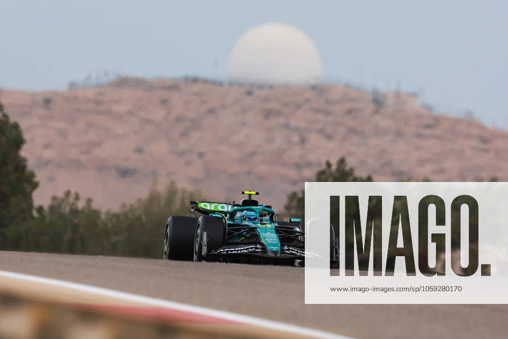 F1 - PRE-SEASON TESTING 2025 - BAHRAIN 14 ALONSO Fernando (spa), Aston Martin F1 Team AMR24, action during the Formula 1 Aramco pre-season testing 2025 of the 2025 FIA Formula One World Championship, WM, Weltmeisterschaft from February 26 to 28, 2025 on the Bahrain International Circuit, in Sakhir, Bahrain - SakhirBahrain