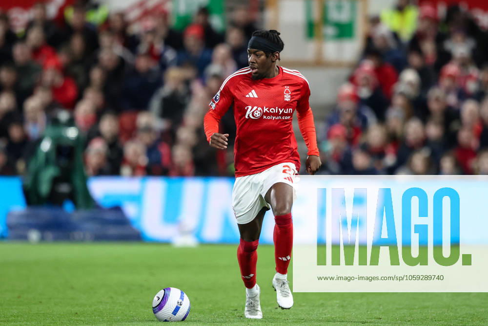 Premier League Nottingham Forest v Arsenal Anthony Elanga of Nottingham Forest with the ball during the Premier League match Nottingham Forest vs Arsenal at City Ground, Nottingham, United Kingdom, 26th February 2025 (Photo by Alfie Cosgrove News Images) Nottingham City Ground Nottinghamshire United Kingdom