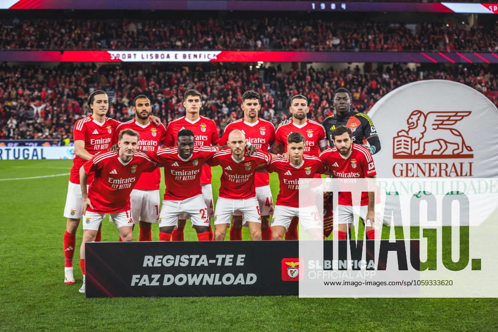 SL Benfica Vs SC Braga in Lisbon, Portugal - 26 Feb 2025 SL Benfica s starting team poses for a photo before the start of the Portuguese Cup match between SL Benfica and SC Braga at Estadio da Luz. (Final score: SL Benfica 1 - 0 SC Braga) Lisbon Portugal