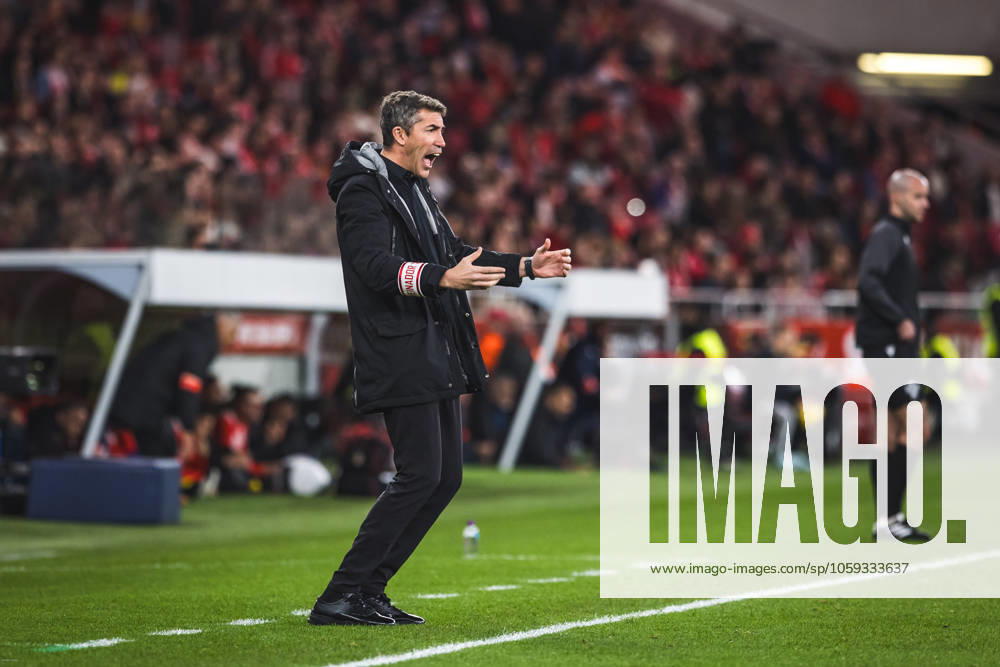 SL Benfica Vs SC Braga in Lisbon, Portugal - 26 Feb 2025 SL Benfica coach Bruno Lage seen during the Portuguese Cup match between SL Benfica and SC Braga at Estadio da Luz. (Final score: SL Benfica 1 - 0 SC Braga) Lisbon Portugal