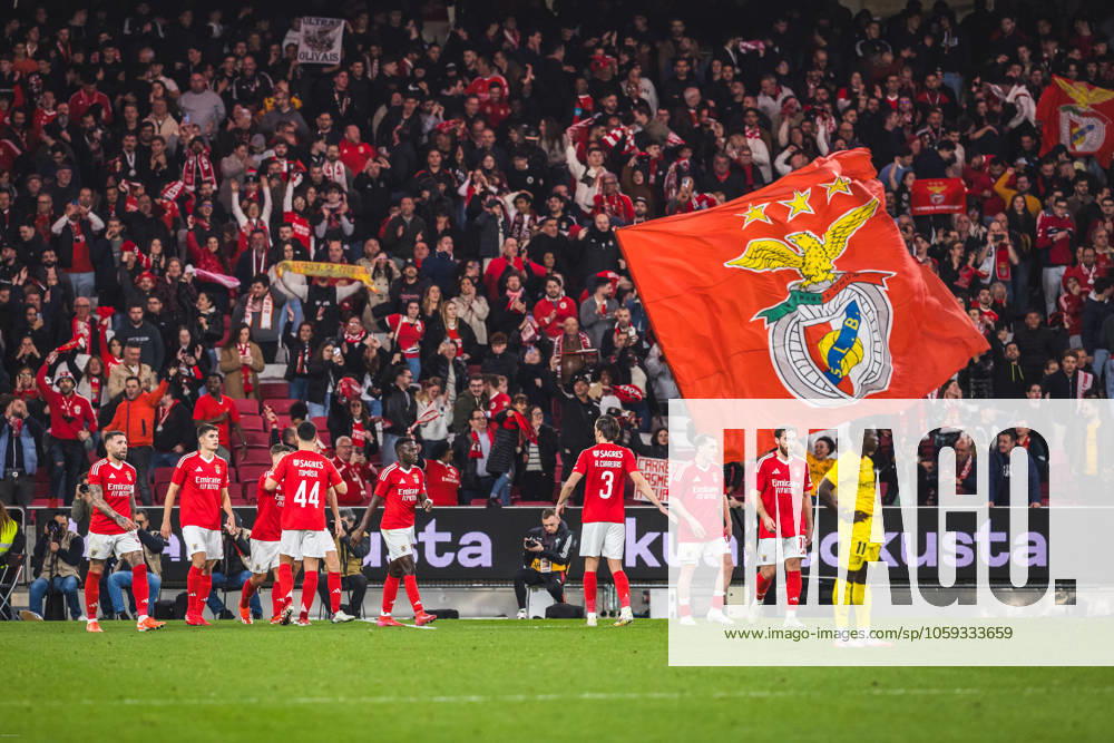 SL Benfica Vs SC Braga in Lisbon, Portugal - 26 Feb 2025 SL Benfica team celebrates a goal during the Portuguese Cup match between SL Benfica and SC Braga at Estadio da Luz. (Final score: SL Benfica 1 - 0 SC Braga) Lisbon Portugal