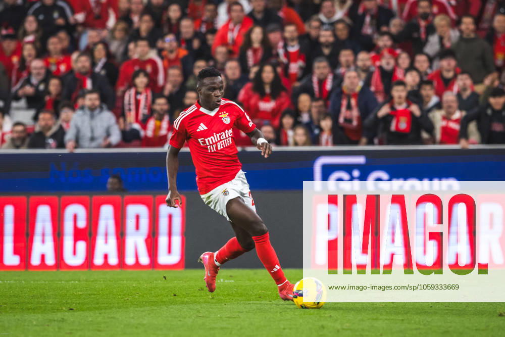 SL Benfica Vs SC Braga in Lisbon, Portugal - 26 Feb 2025 Armindo Tue, also known as Bruma of SL Benfica in action during the Portuguese Cup match between SL Benfica and SC Braga at Estadio da Luz. (Final score: SL Benfica 1 - 0 SC Braga) Lisbon Portugal