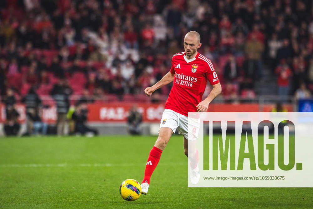 SL Benfica Vs SC Braga in Lisbon, Portugal - 26 Feb 2025 Fredrik Aursnes of SL Benfica in action during the Portuguese Cup match between SL Benfica and SC Braga at Estadio da Luz. (Final score: SL Benfica 1 - 0 SC Braga) Lisbon Portugal