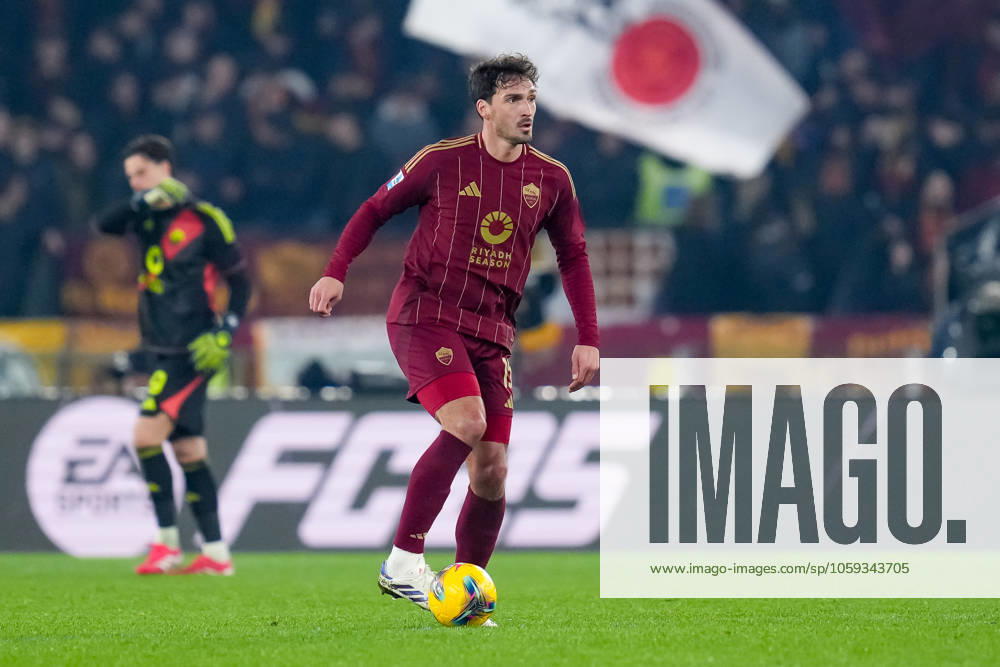 AS Roma v AC Monza - Serie A Enilive Mats Hummels of AS Roma during the Serie A Enilive match between AS Roma and AC Monza at Stadio Olimpico on February 24, 2025 in Rome, Italy. Rome Stadio Olimpico Rome Italy