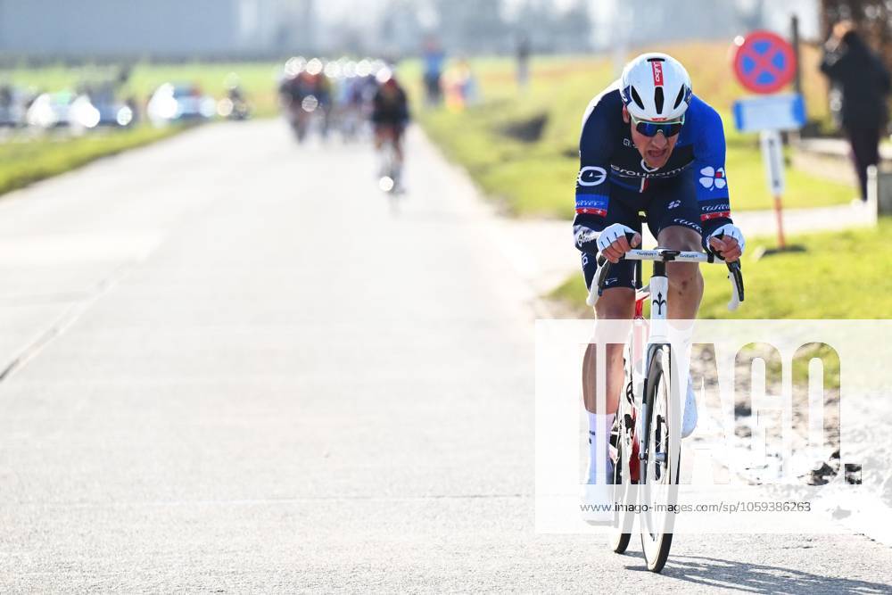 Swiss Stefan Kung of Groupama-FDJ pictured in action during the men s one-day cycling race Omloop Het Nieuwsblad (UCI World Tour), 197 km from Gent to Ninove, Saturday 01 March 2025. POOLxLUCxCLAESSEN x113857429x