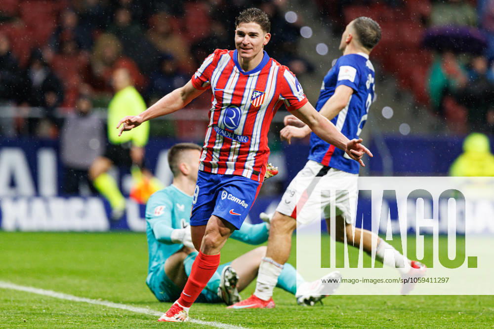 Julian Alvarez seen celebrating after scoring goal during LaLiga EA SPORTS game between teams of Atletico de Madrid and Athletic Club at Estadio Civitas Metropolitano (Maciej Rogowski) Madrid Estadio Civitas Metropolitano Spain