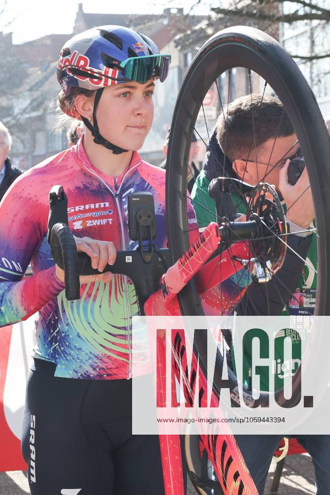 Fenix Omloop van het Hageland AARSCHOT TIELT - WINGE, Belgium 02 03 2025 Zoë Backstedt, Canyon Sram pictured during the Fenix Omloop van het Hageland on 02 March 2025 ( Picture by Gianni Barbieux Photo News ).