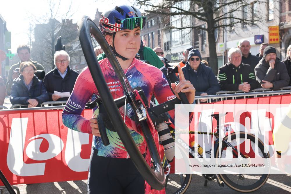 Fenix Omloop van het Hageland AARSCHOT TIELT - WINGE, Belgium 02 03 2025 Zoë Backstedt, Canyon Sram pictured during the Fenix Omloop van het Hageland on 02 March 2025 ( Picture by Gianni Barbieux Photo News ).