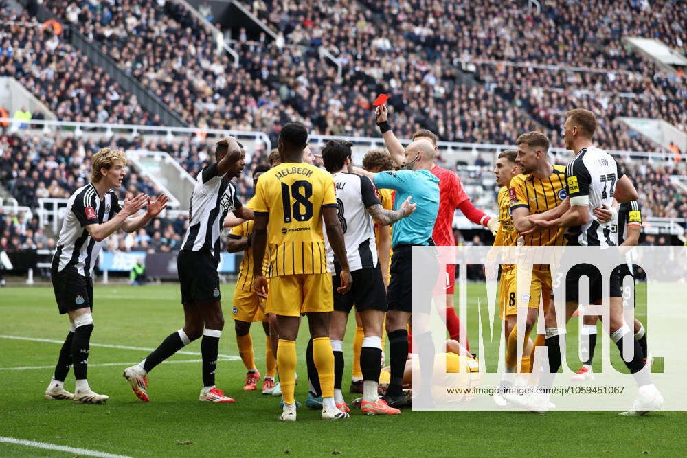 Newcastle United v Brighton and Hove Albion FA Cup 02 03 2025. 5th Round Referee Mr Anthony Taylor gives Anthony Gordon of Newcastle United a red card during the FA Cup match between Newcastle United and Brighton and Hove Albion at St. James s Park, Newcastle, England on 2 March 2025. Newcastle St. James s Park Tyne and Wear England Editorial use only DataCo restrictions apply See www.football-dataco.com ,