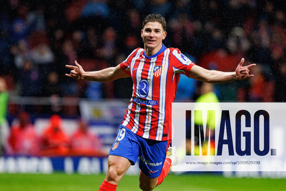 Julian Alvarez seen celebrating after scoring goal during LaLiga EA SPORTS game between teams of Atletico de Madrid and Athletic Club at Estadio Civitas Metropolitano (Maciej Rogowski) Madrid Estadio Civitas Metropolitano Spain