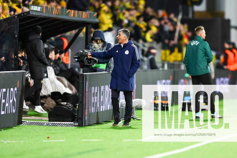 UEFA Europa leauge 2024 2025 Bodo Glimt Olympiakos Bodo 20250306 Olympiakos coach Jose Luis Mendilibar Etxebarria during the UEFA Europa leauge match between Bodo Glimt and Olympiakos at Aspmyra stadium Photo Mats Torbergsen NTB Bodo Norge RESTRICTED USE FOR BETTING COMPANIES