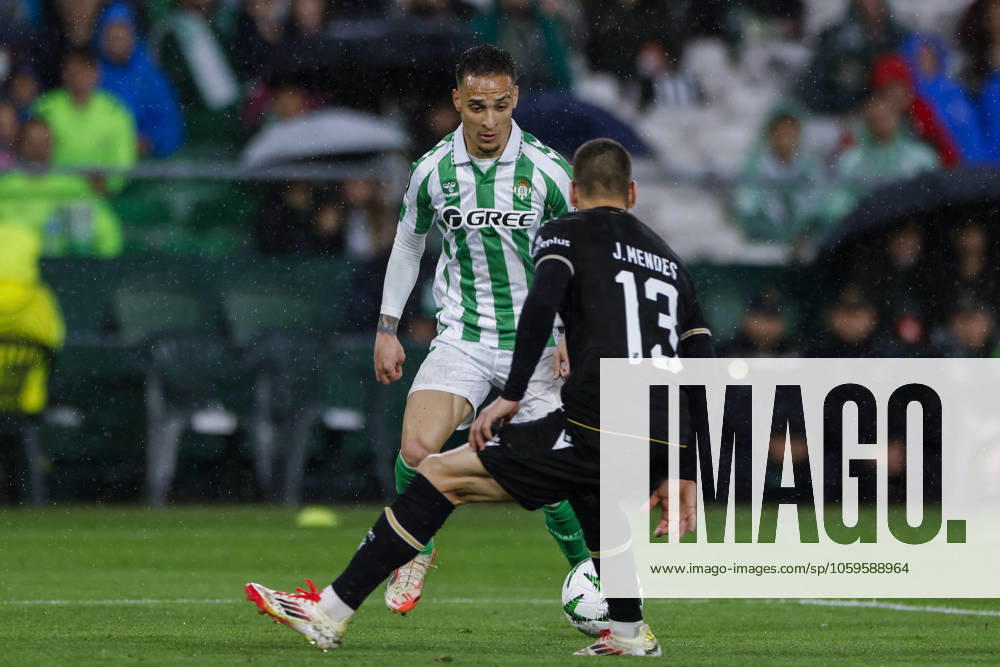 Real Betis Balompie v Vitoria SC - UEFA Conference League 2024 25 Round of 16 First Leg Antony of Real Betis battles for the ball during the UEFA Conference League match between Real Betis and Vitoria Guimaraes SC at Benito Villamarin in Seville, Spain, on March 6, 2025. Seville Spain