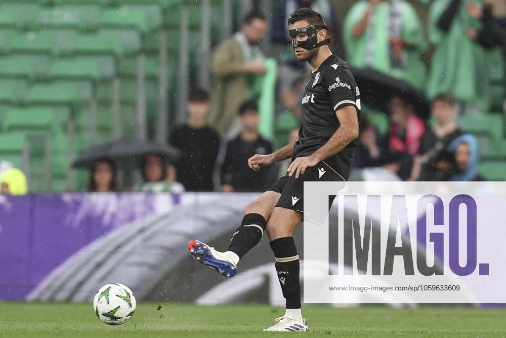 ESP: Real Betis-Vitoria Guimaraes. UEFA Conference League Toni Borevkovic of Vitoria Guimaraes SC during the UEFA Conference League, round of 16 match, between Real Betis and Vitoria Guimaraes played at Benito Villamarin Stadium on March 06, 2025 in Sevilla, Spain. kpng