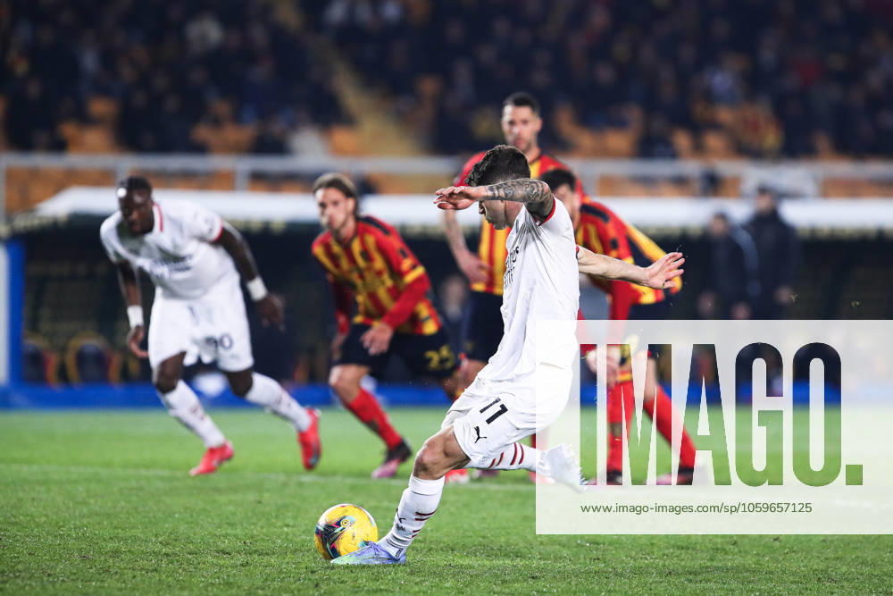 Christian Pulisic of AC Milan scores the goal of 2-2 with a penalty in the match between US Lecce and AC Milan at Ettore Giardiniero - Via del Mare stadium in Lecce (Italy), Mar 8th, 2025. massimilianoxcarnabuci