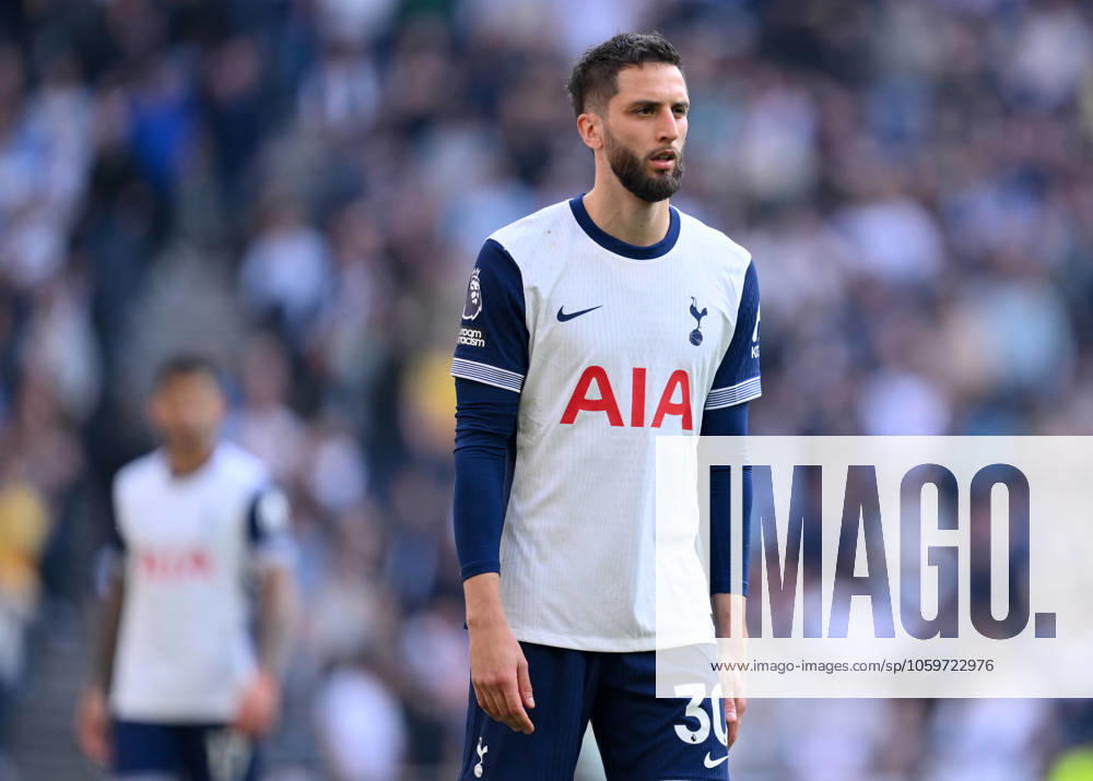 Football - 2024 2025 Premier League - Tottenham Hotspur vs AFC Bournemouth - Tottenham Hotspur Stadium - Sunday 9th March 2025. Tottenham Hotspur s Rodrigo Bentancur. COLORSPORT Ashley Western