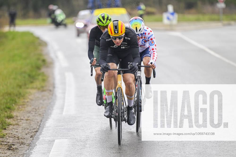 Paris - Nice 2025 - stage 2 BELLEGARDE, FRANCE - MARCH 10 : Abrahamsen Jonas (NOR) of Uno-X Mobility leading the escape pack during stage 2 of the 83th edition of the Paris - Nice cycling race, a stage of 183,9km with start in Montesson and finish in Bellegarde on March 10, 2025 in Bellegarde, France, 10 03 2025 ( Motordriver Kenny Verfaillie - Bellegarde France