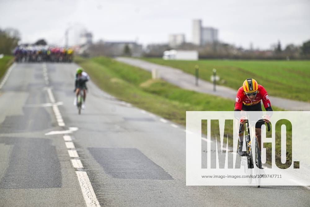 Paris - Nice 2025 - stage 2 BELLEGARDE, FRANCE - MARCH 10 : Abrahamsen Jonas (NOR) of Uno-X Mobility alone upfront during stage 2 of the 83th edition of the Paris - Nice cycling race, a stage of 183,9km with start in Montesson and finish in Bellegarde on March 10, 2025 in Bellegarde, France, 10 03 2025 ( Motordriver Kenny Verfaillie - Bellegarde France