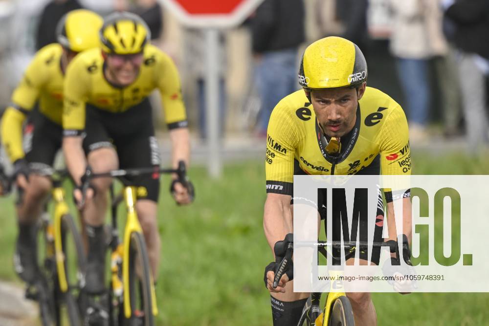Paris - Nice 2025 - stage 2 BELLEGARDE, FRANCE - MARCH 10 : Campenaerts Victor (BEL) of Team Visma Lease A Bike in action during stage 2 of the 83th edition of the Paris - Nice cycling race, a stage of 183,9km with start in Montesson and finish in Bellegarde on March 10, 2025 in Bellegarde, France, 10 03 2025 ( Motordriver Kenny Verfaillie - Bellegarde France